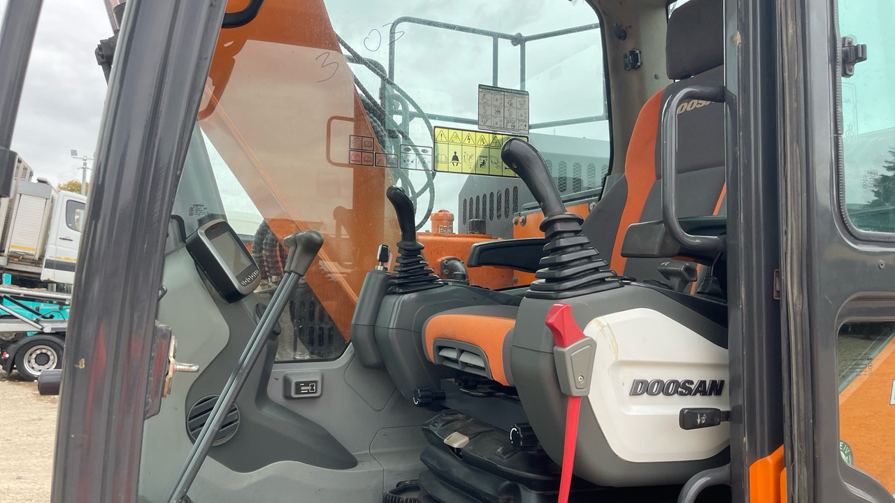 DOOSAN DX140LCR-5 - Otros maquinaria: foto 5 DOOSAN DX140LCR-5 - Otros maquinaria: foto 5