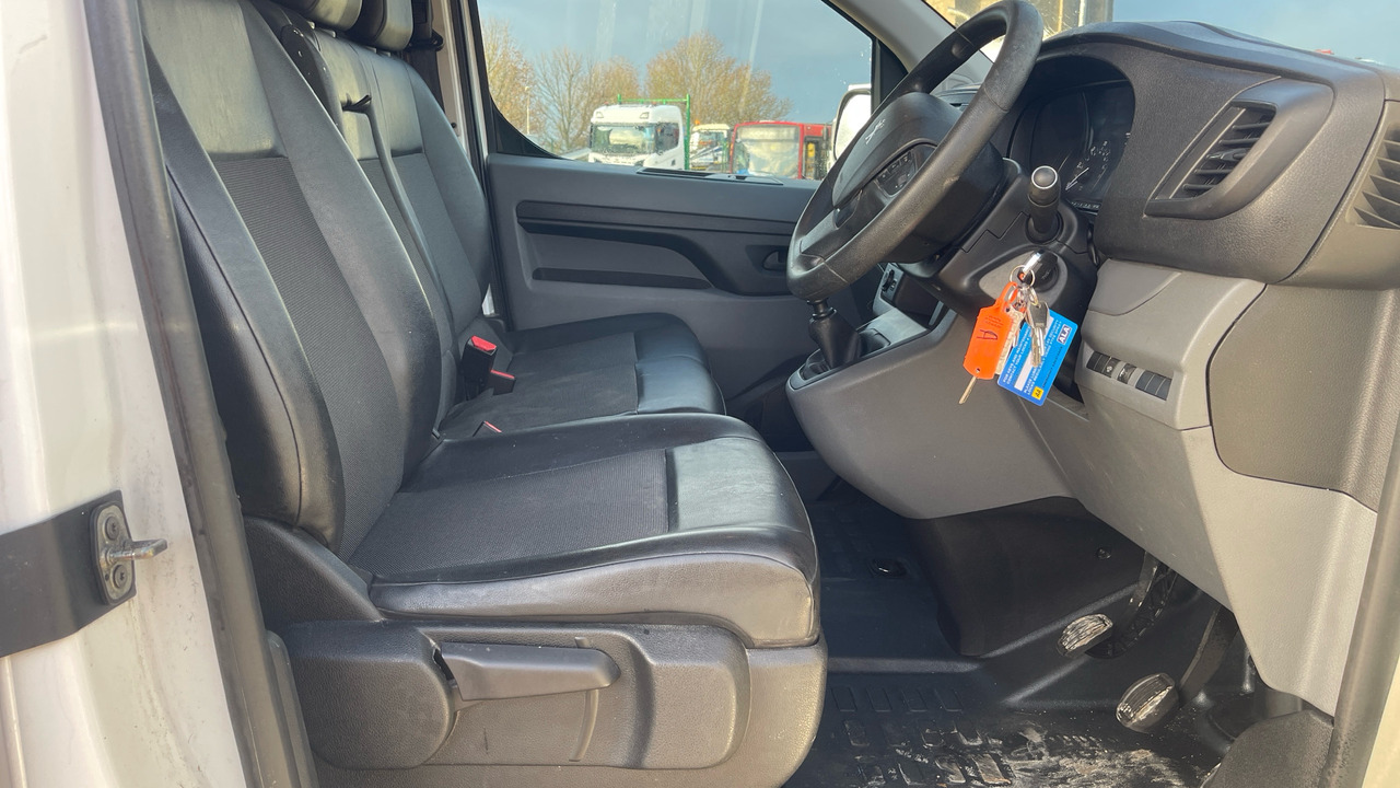 PEUGEOT EXPERT PROFESSIONAL 1.5 BLUEHDI - Furgón: foto 5 PEUGEOT EXPERT PROFESSIONAL 1.5 BLUEHDI - Furgón: foto 5