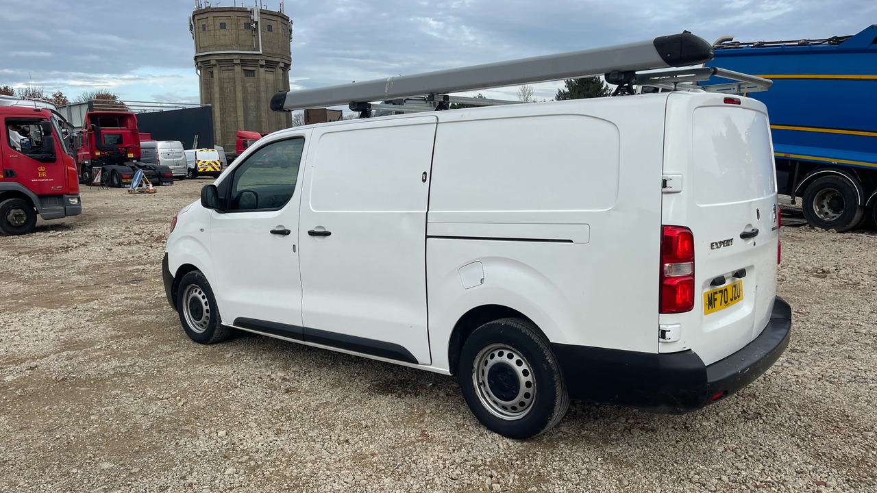 PEUGEOT EXPERT PROFESSIONAL 1200 1.5 BLUE HDI 100PS - Furgoneta pequeña: foto 3 PEUGEOT EXPERT PROFESSIONAL 1200 1.5 BLUE HDI 100PS - Furgoneta pequeña: foto 3