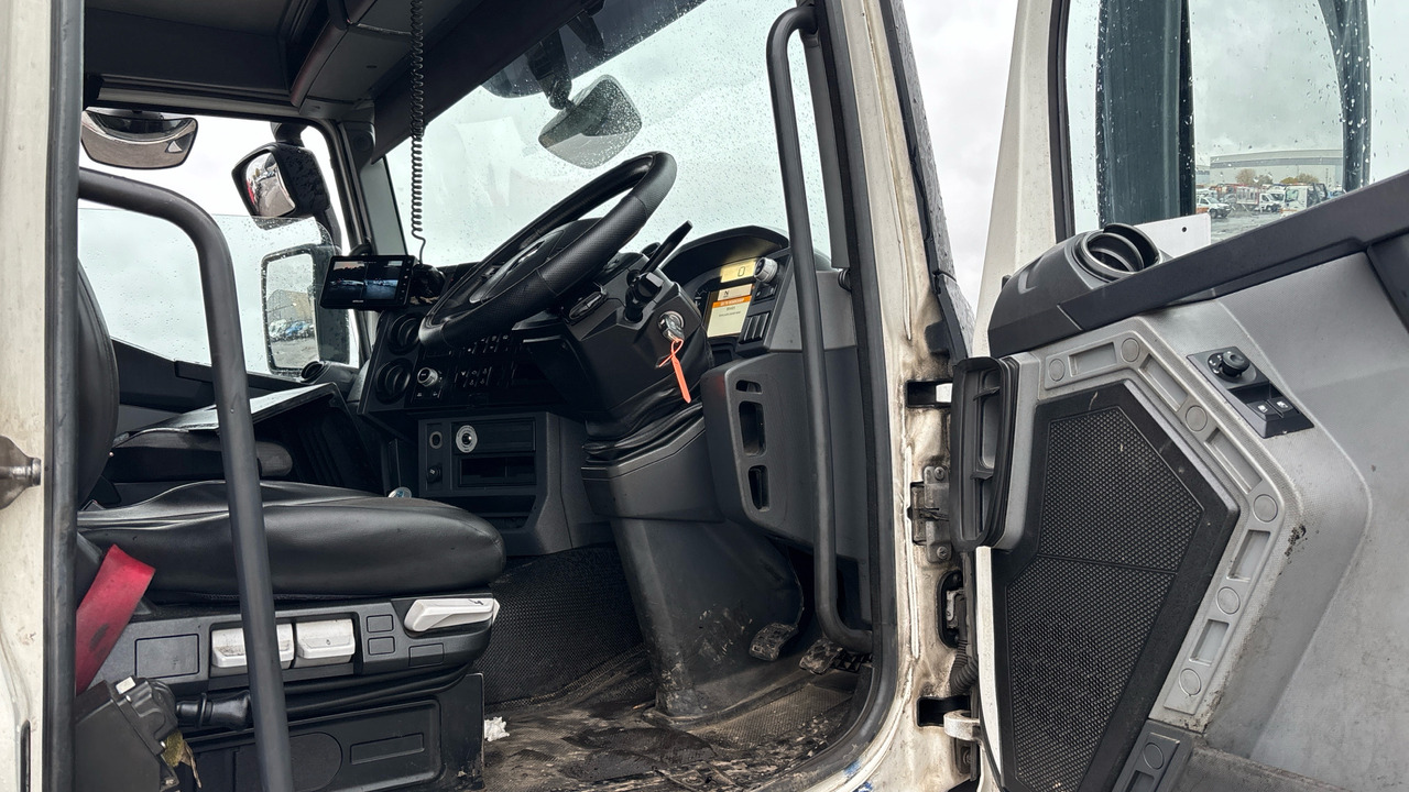 RENAULT C 430 - Camión volquete: foto 5 RENAULT C 430 - Camión volquete: foto 5