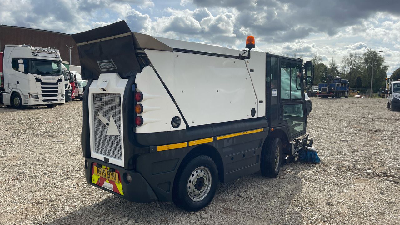 SCHMIDT COMPACT 200 - Barredora vial: foto 5 SCHMIDT COMPACT 200 - Barredora vial: foto 5