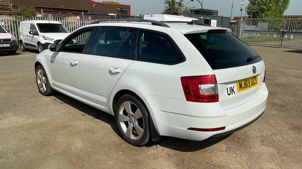SKODA OCTAVIA SE 1.5 TSI - Coche: foto 3 SKODA OCTAVIA SE 1.5 TSI - Coche: foto 3