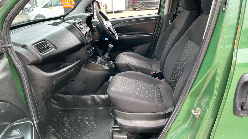 Furgón VAUXHALL COMBO 2000 1.3 CDTI 16V: foto 15