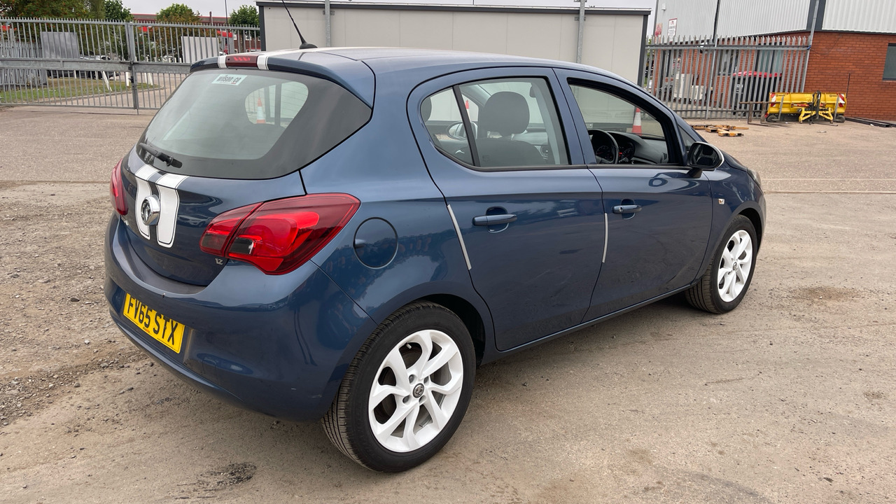 VAUXHALL CORSA 1.2 STING - Hatchback: foto 4 VAUXHALL CORSA 1.2 STING - Hatchback: foto 4