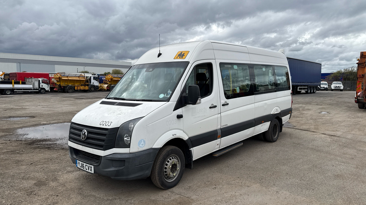 VOLKSWAGEN CRAFTER CR50 TDI - Minibús, Furgoneta de pasajeros: foto 2 VOLKSWAGEN CRAFTER CR50 TDI - Minibús, Furgoneta de pasajeros: foto 2
