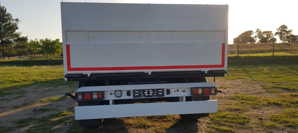 Krone Budowlana Skrzynia Odnowiona - Remolque plataforma/ Caja abierta: foto 4 Krone Budowlana Skrzynia Odnowiona - Remolque plataforma/ Caja abierta: foto 4