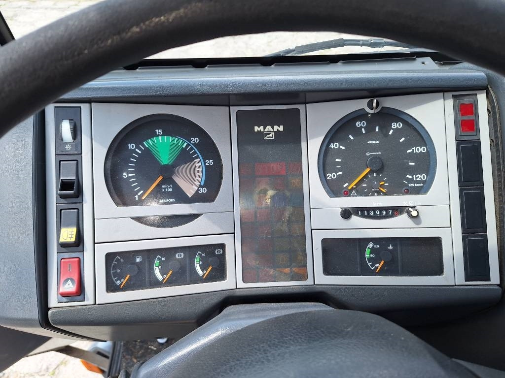 Camión con plataforma elevadora Bison TKA 30 KS: foto 12 Camión con plataforma elevadora Bison TKA 30 KS: foto 12