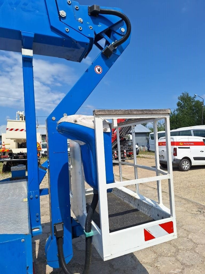 Camión con plataforma elevadora Bison TKA 30 KS: foto 8 Camión con plataforma elevadora Bison TKA 30 KS: foto 8