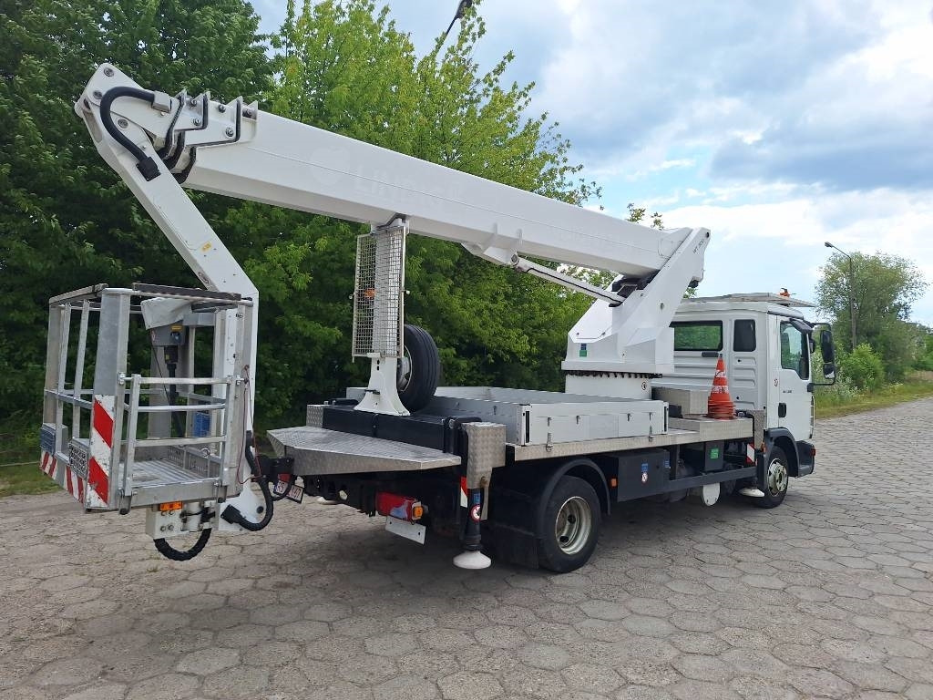 MAN podnośnik koszowy Wumag WT 300 - Plataforma telescopica: foto 5 MAN podnośnik koszowy Wumag WT 300 - Plataforma telescopica: foto 5