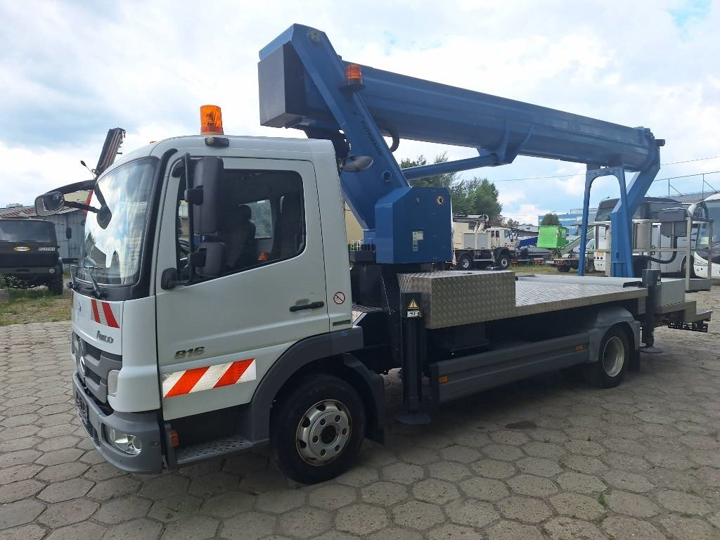 Mercedes-Benz Wumag WT 300 - Plataforma telescopica: foto 2 Mercedes-Benz Wumag WT 300 - Plataforma telescopica: foto 2