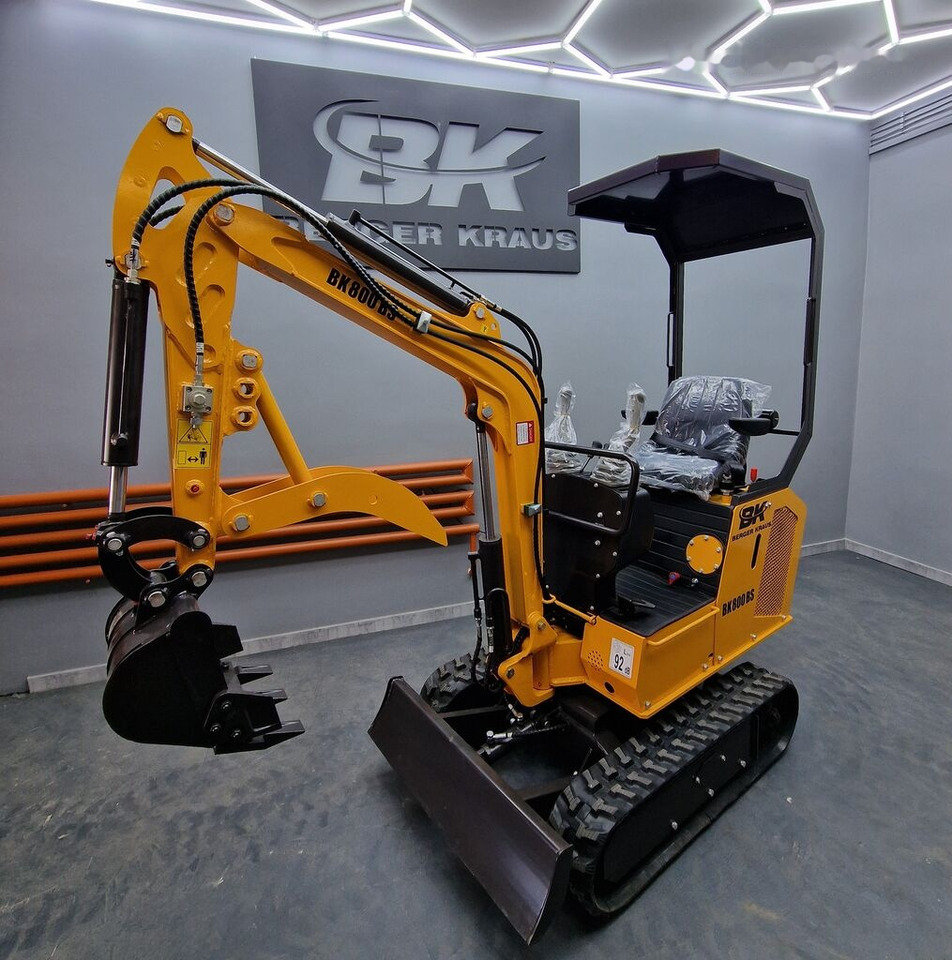 Berger Kraus BK800BS Nowa minikoparka Mini excavator Torsion arm - Miniexcavadora: foto 1 Berger Kraus BK800BS Nowa minikoparka Mini excavator Torsion arm - Miniexcavadora: foto 1