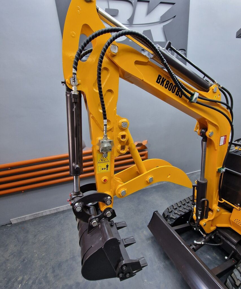 Berger Kraus BK800BS Nowa minikoparka Mini excavator Torsion arm - Miniexcavadora: foto 4 Berger Kraus BK800BS Nowa minikoparka Mini excavator Torsion arm - Miniexcavadora: foto 4