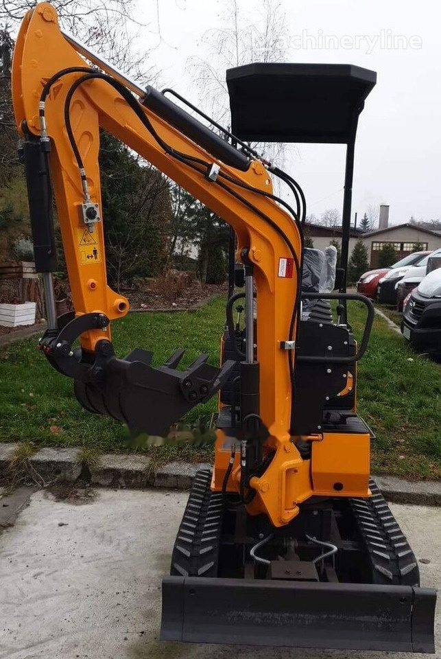 Berger Kraus Mini Excavator BK800BS torsion arm with FULL equipment - Miniexcavadora: foto 3 Berger Kraus Mini Excavator BK800BS torsion arm with FULL equipment - Miniexcavadora: foto 3