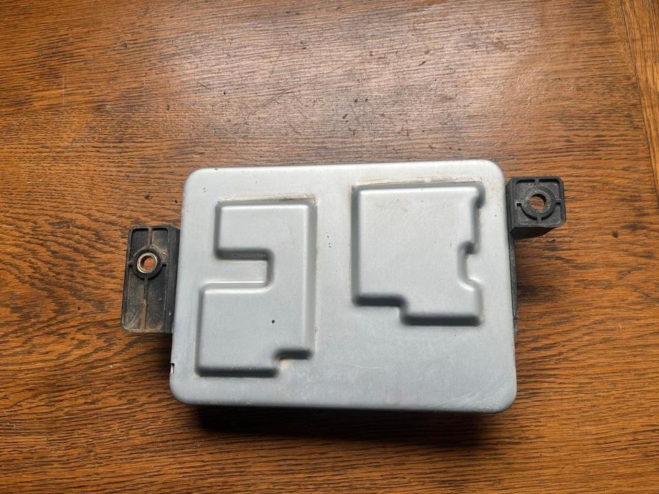 IVECO Multiplex System Front Frame Computer Steuergerät 504280977 - Unidad de control para Camión: foto 3 IVECO Multiplex System Front Frame Computer Steuergerät 504280977 - Unidad de control para Camión: foto 3