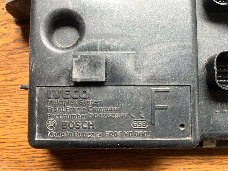 IVECO Multiplex System Front Frame Computer Steuergerät 504280977 - Unidad de control para Camión: foto 2 IVECO Multiplex System Front Frame Computer Steuergerät 504280977 - Unidad de control para Camión: foto 2