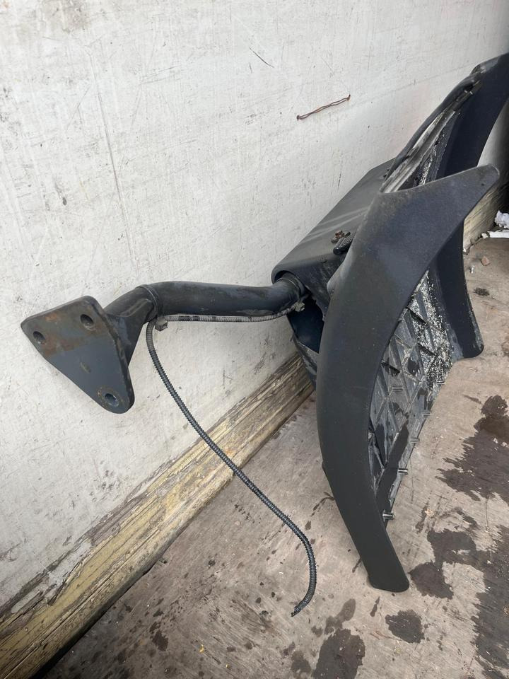 IVECO Stralis 450 Kotflügel vorne links 41299389 / 41299388 - Guardabarros para Camión: foto 4 IVECO Stralis 450 Kotflügel vorne links 41299389 / 41299388 - Guardabarros para Camión: foto 4