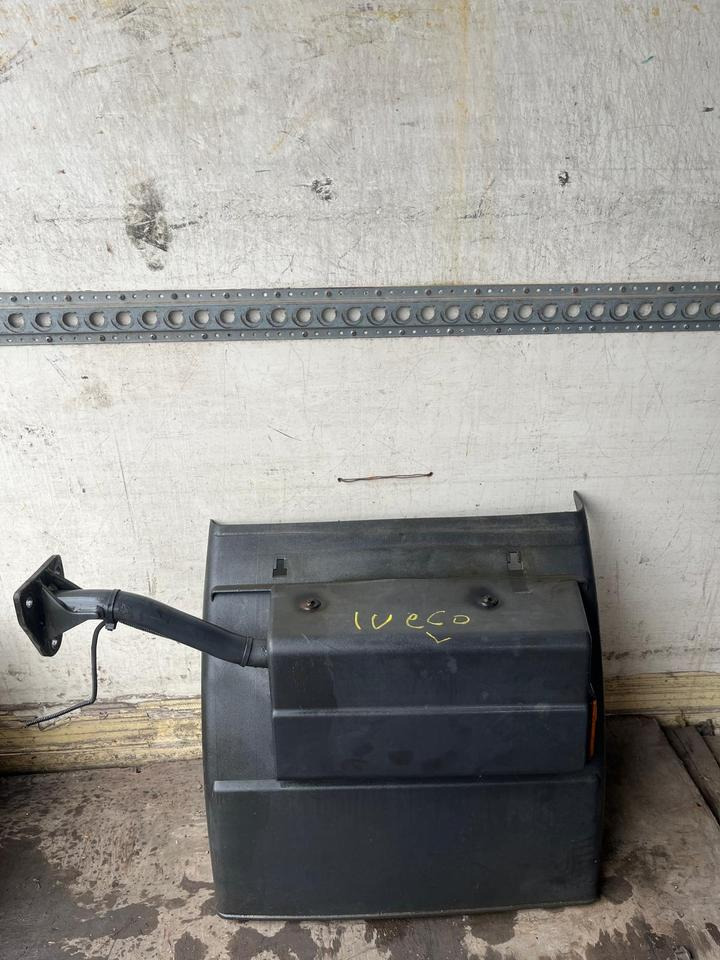 IVECO Stralis 450 Kotflügel vorne rechts 41299389 / 41299388 - Guardabarros para Camión: foto 1 IVECO Stralis 450 Kotflügel vorne rechts 41299389 / 41299388 - Guardabarros para Camión: foto 1