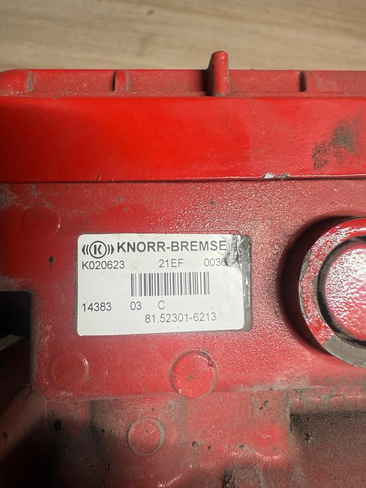 MAN KNORR-BREMSE EBS Ventil K020623 81.52301-6213 - Válvula para Camión: foto 5 MAN KNORR-BREMSE EBS Ventil K020623 81.52301-6213 - Válvula para Camión: foto 5
