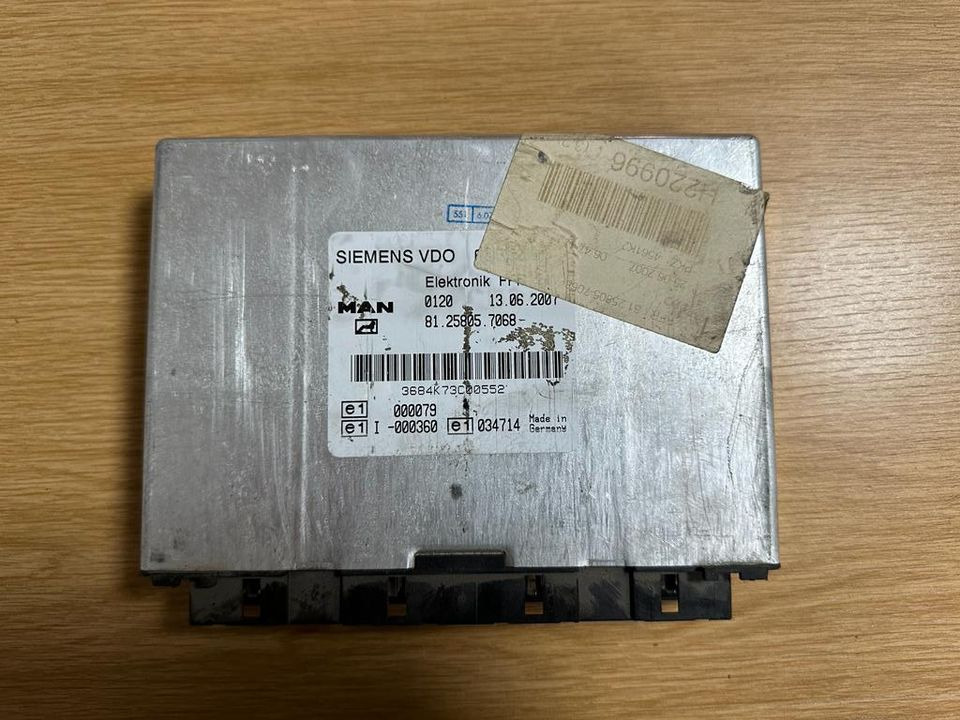 MAN SIEMENS VDO ELEKTRONIK FFR Steuergerät 81.25805.7068 - Unidad de control para Otros maquinaria: foto 1 MAN SIEMENS VDO ELEKTRONIK FFR Steuergerät 81.25805.7068 - Unidad de control para Otros maquinaria: foto 1