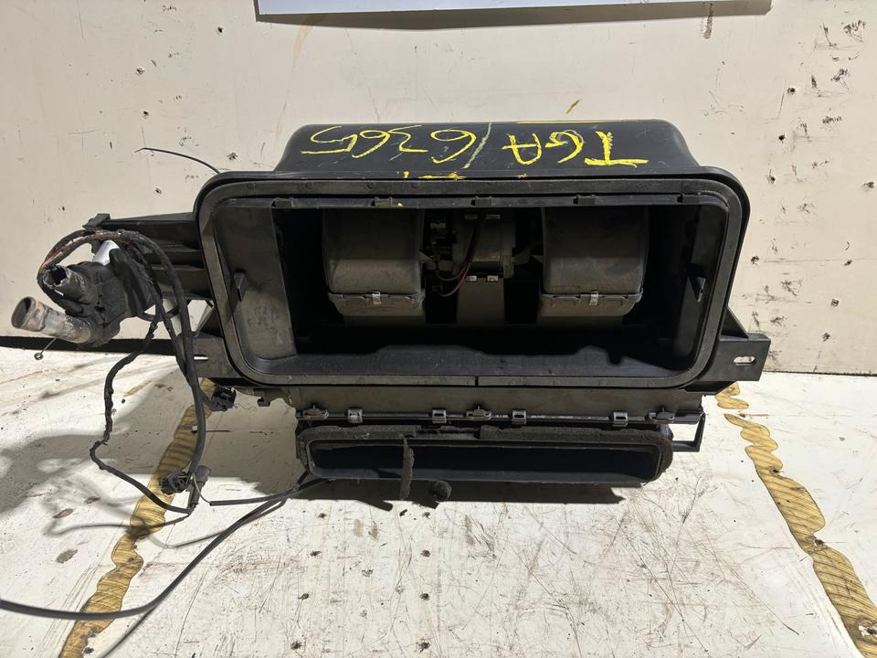 MAN TGA Innenraum Gebläse/Heizung 81.61900.6365 - Ventilador para Camión: foto 2 MAN TGA Innenraum Gebläse/Heizung 81.61900.6365 - Ventilador para Camión: foto 2