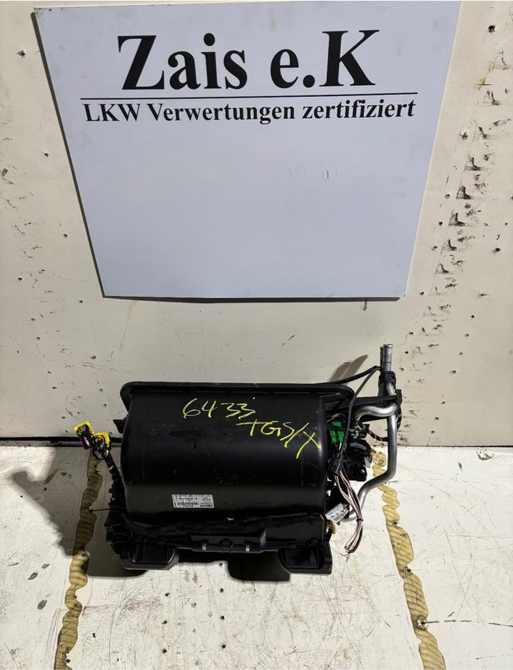 MAN TGA Innenraum Gebläse/Heizung 81.61900.6395 - Ventilador para Camión: foto 1 MAN TGA Innenraum Gebläse/Heizung 81.61900.6395 - Ventilador para Camión: foto 1