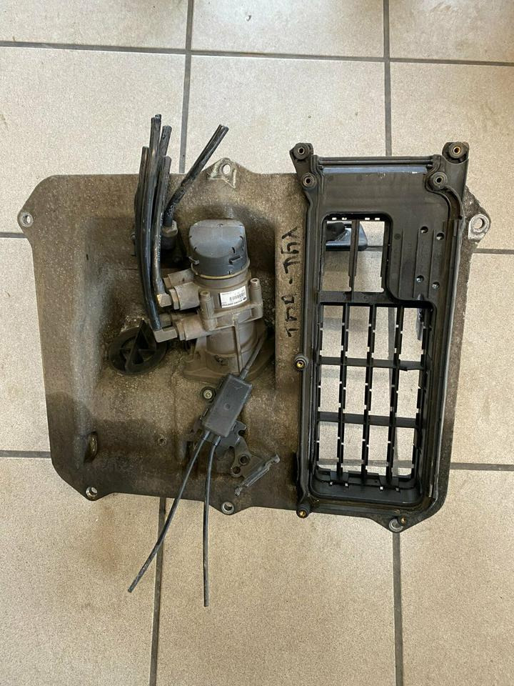 MAN TGA TGX Fußbremsventil 81259706103 Knorr Bremse 81521306298 - Válvula de freno para Camión: foto 1 MAN TGA TGX Fußbremsventil 81259706103 Knorr Bremse 81521306298 - Válvula de freno para Camión: foto 1