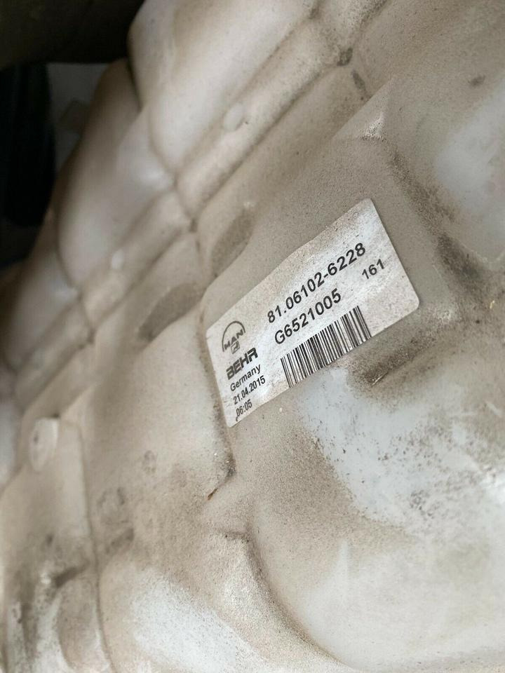 MAN TGL Ausgleichsbehälter Kühlmittel 81061026228 81061026233 - Depósito de expansión para Camión: foto 3 MAN TGL Ausgleichsbehälter Kühlmittel 81061026228 81061026233 - Depósito de expansión para Camión: foto 3