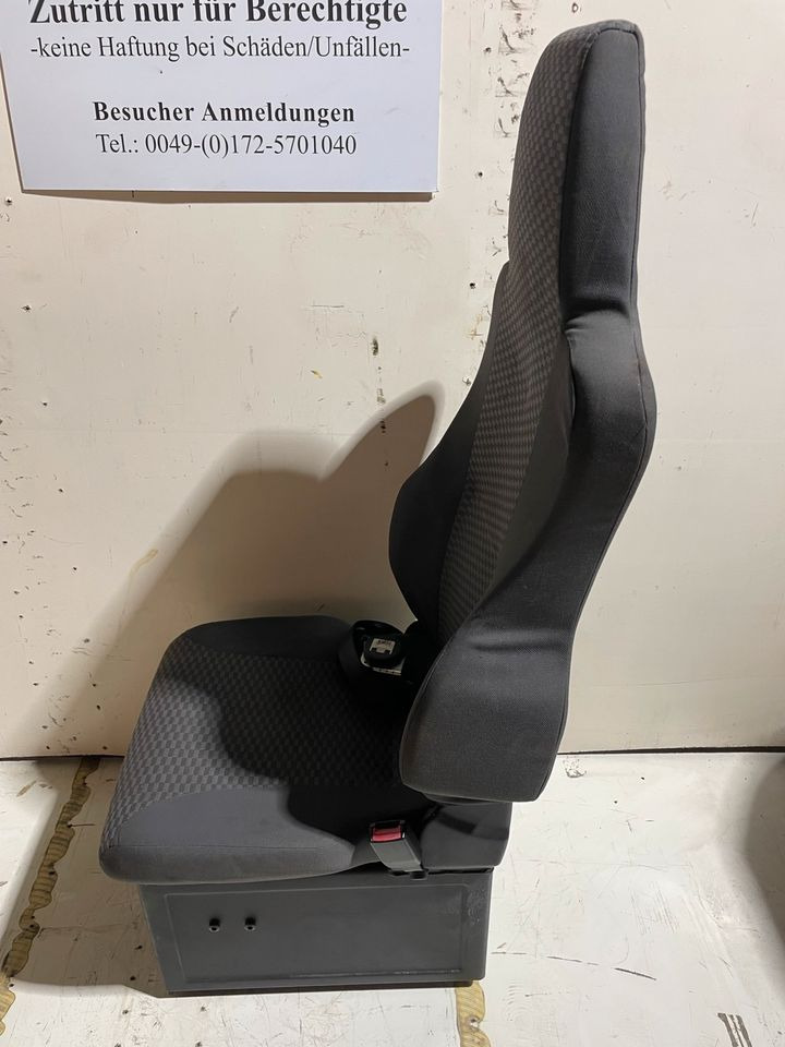 MAN TGL/TGA/TGM EURO 3/4 Beifahrersitz - Asiento para Camión: foto 1 MAN TGL/TGA/TGM EURO 3/4 Beifahrersitz - Asiento para Camión: foto 1