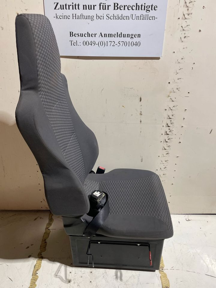 MAN TGL/TGA/TGM EURO 3/4 Beifahrersitz - Asiento para Camión: foto 2 MAN TGL/TGA/TGM EURO 3/4 Beifahrersitz - Asiento para Camión: foto 2