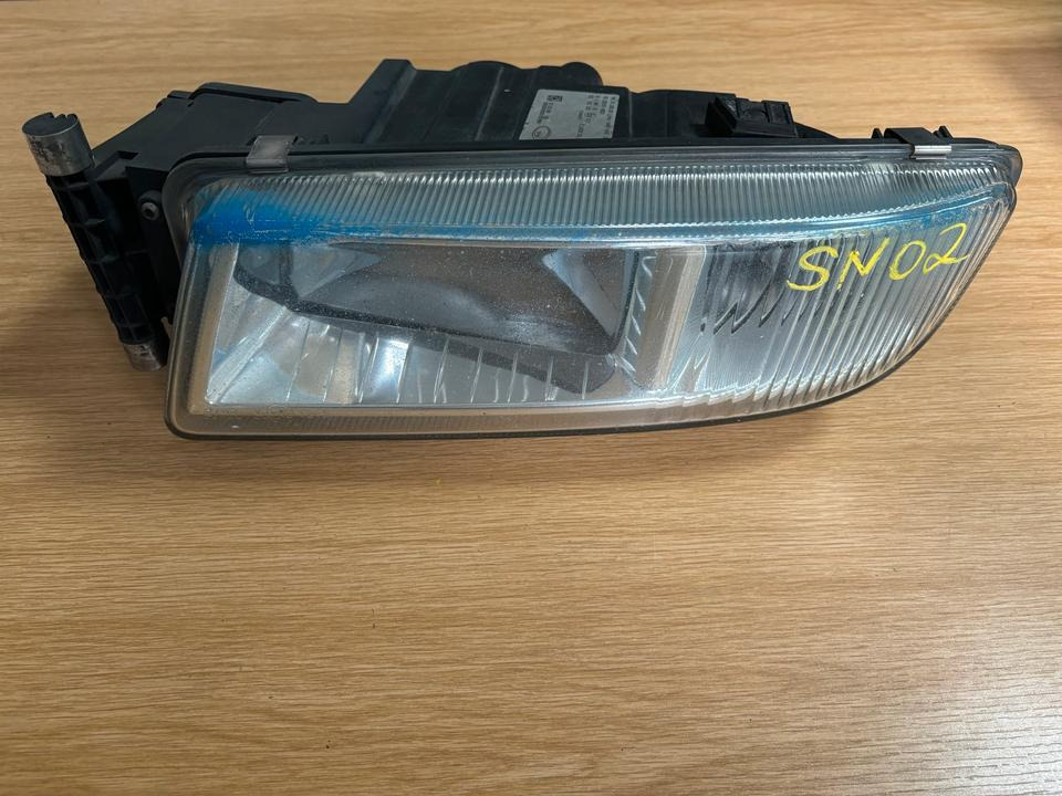 MAN TGX/TGS Nebelscheinwerfer Links 81.25101-6521 - Faro antiniebla para Camión: foto 1 MAN TGX/TGS Nebelscheinwerfer Links 81.25101-6521 - Faro antiniebla para Camión: foto 1