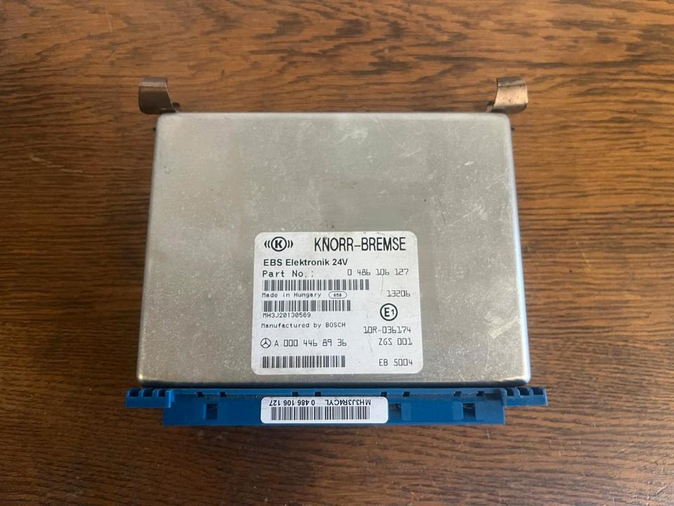 Mercedes Actros MP4 KNORR-BREMSE EBS Steuergerät A0004468936 - Unidad de control para Camión: foto 2 Mercedes Actros MP4 KNORR-BREMSE EBS Steuergerät A0004468936 - Unidad de control para Camión: foto 2