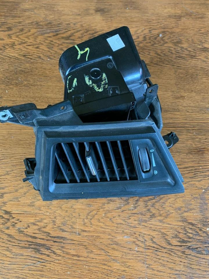 Mercedes Actros MP4 Luftduese A 960 830 06 54 {Lüften} - Calefacción/ Ventilación para Camión: foto 1 Mercedes Actros MP4 Luftduese A 960 830 06 54 {Lüften} - Calefacción/ Ventilación para Camión: foto 1