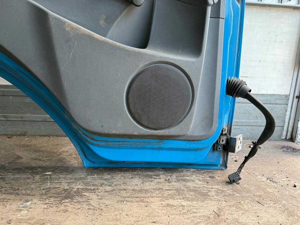 Mercedes Atego Fahrertür Blau Spiegel Innenverkleidung LN 73 - Puerta y piezas para Camión: foto 4 Mercedes Atego Fahrertür Blau Spiegel Innenverkleidung LN 73 - Puerta y piezas para Camión: foto 4
