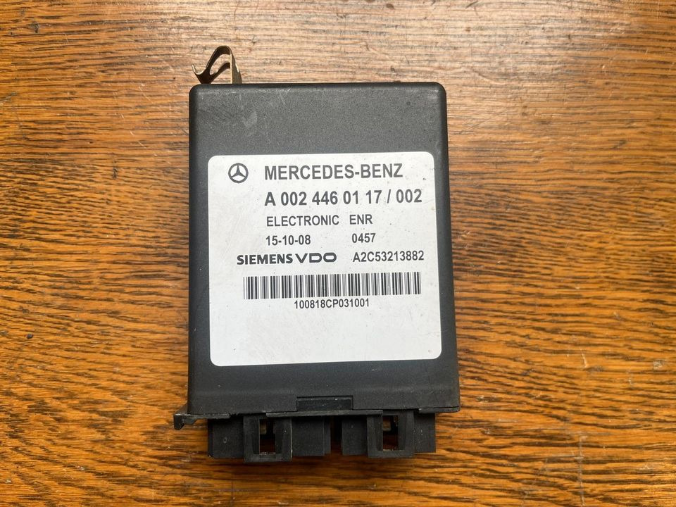 Mercedes SIEMENS VDO Elektronik ENR Steuergerät A0024460117 - Unidad de control para Camión: foto 1 Mercedes SIEMENS VDO Elektronik ENR Steuergerät A0024460117 - Unidad de control para Camión: foto 1