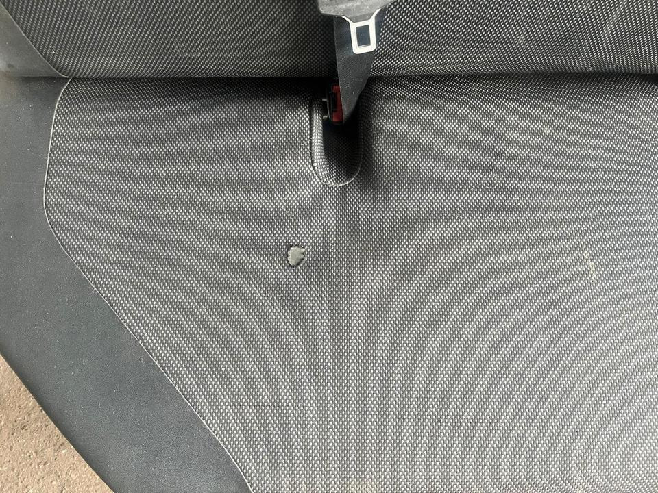 Mercedes Sprinter 4er-Sitzbank Hinten - Asiento para Camión: foto 3 Mercedes Sprinter 4er-Sitzbank Hinten - Asiento para Camión: foto 3