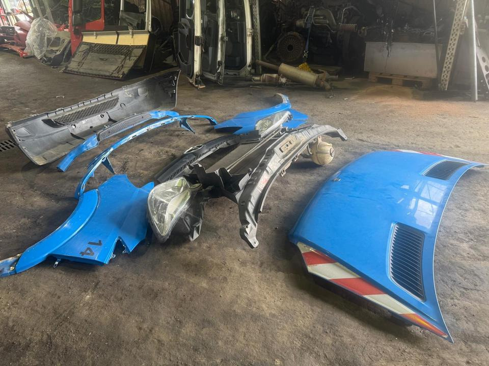 Mercedes Sprinter Frontpaket Komplet - Carrocería y exterior para Camión: foto 4 Mercedes Sprinter Frontpaket Komplet - Carrocería y exterior para Camión: foto 4