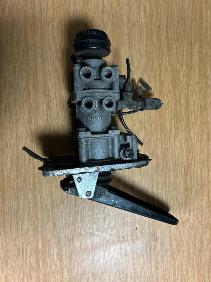 Wabco Bremsventil 4613180260 - Válvula de freno para Camión: foto 2 Wabco Bremsventil 4613180260 - Válvula de freno para Camión: foto 2