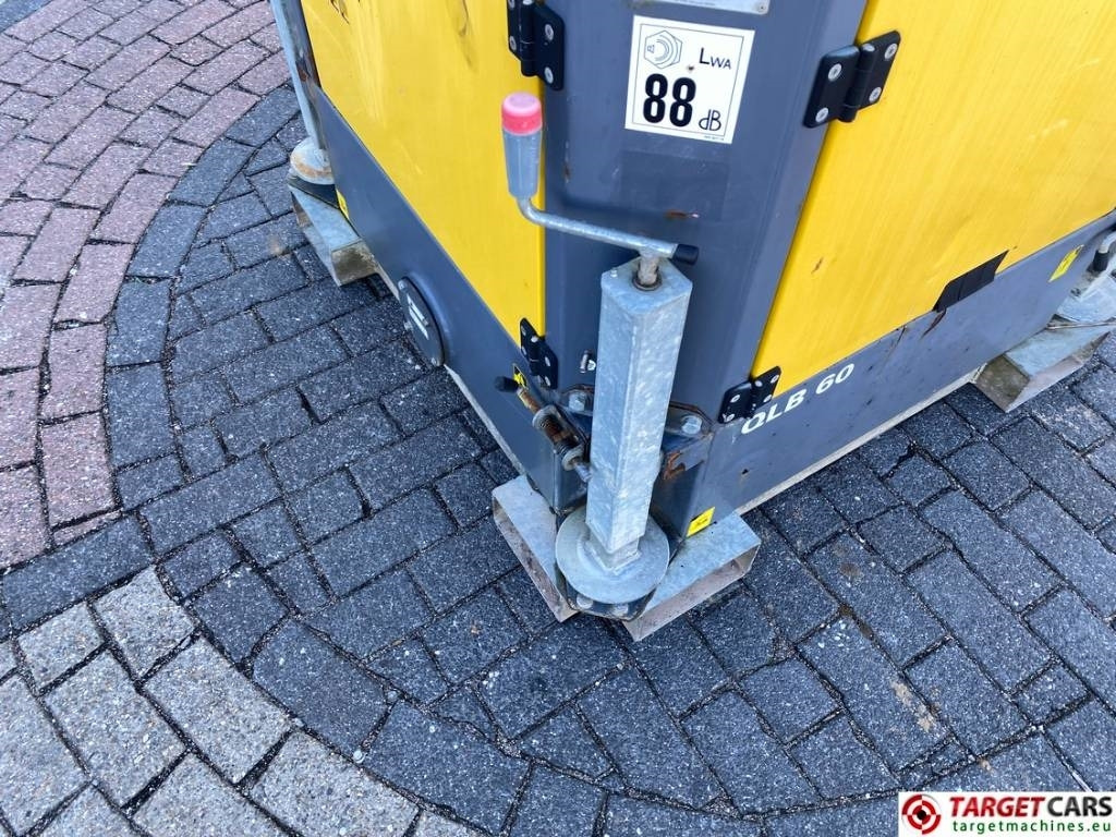 Torre de iluminación Atlas Copco QLB60 Tower Light 4x350W Led: foto 23 Torre de iluminación Atlas Copco QLB60 Tower Light 4x350W Led: foto 23