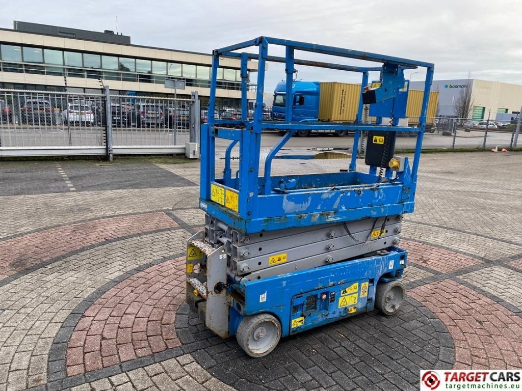 Genie GS-1932 Electric Scissor Work Lift 779cm - Plataforma de tijeras: foto 3 Genie GS-1932 Electric Scissor Work Lift 779cm - Plataforma de tijeras: foto 3