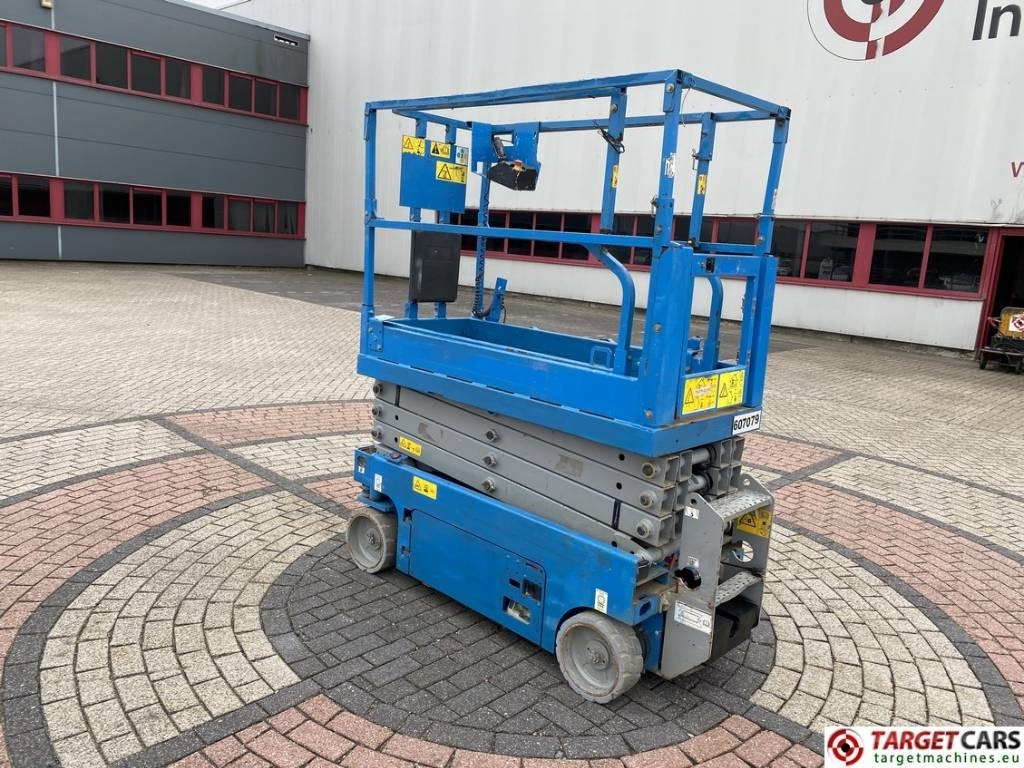 Genie GS-1932 Electric Scissor Work Lift 779cm - Plataforma de tijeras: foto 4 Genie GS-1932 Electric Scissor Work Lift 779cm - Plataforma de tijeras: foto 4