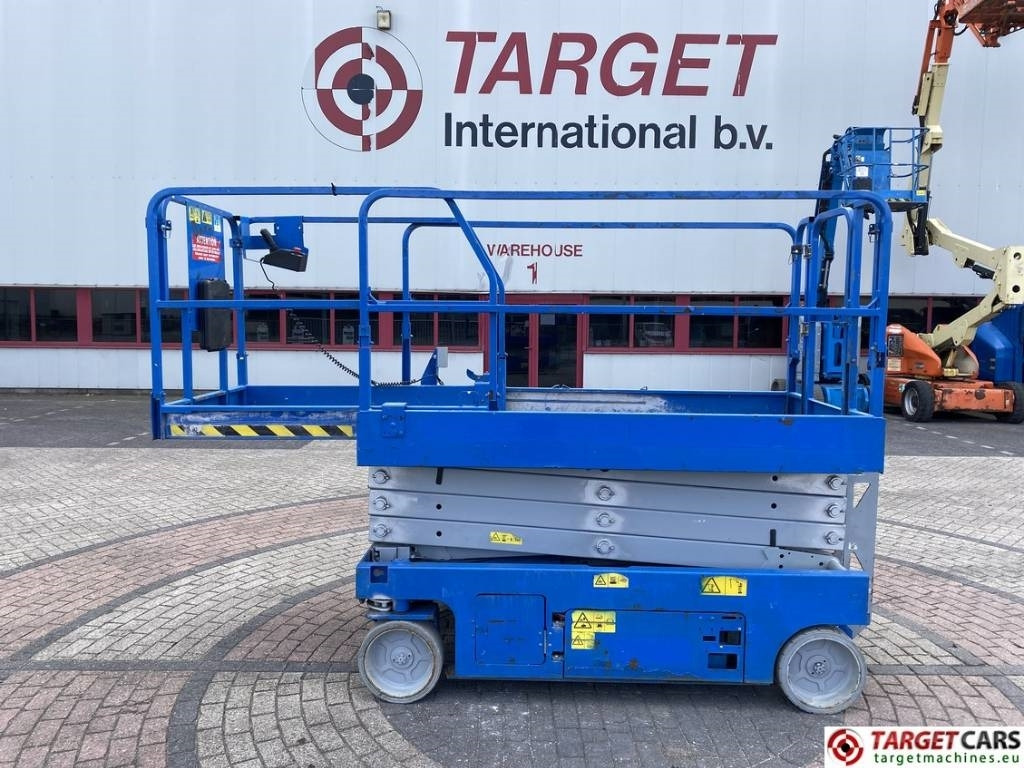 Genie GS-2646 Electric Scissor Work Lift 992cm - Plataforma de tijeras: foto 5 Genie GS-2646 Electric Scissor Work Lift 992cm - Plataforma de tijeras: foto 5