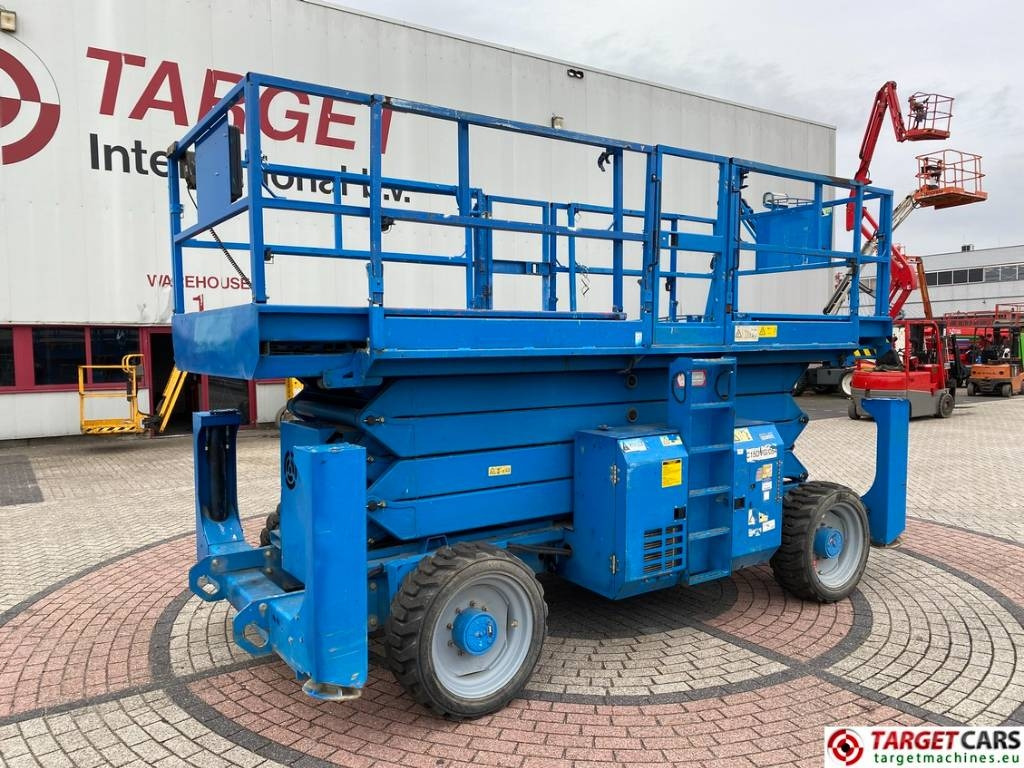 Genie GS-4390RT Diesel 4x4 Scissor Work Lift 1511cm - Plataforma de tijeras: foto 1 Genie GS-4390RT Diesel 4x4 Scissor Work Lift 1511cm - Plataforma de tijeras: foto 1