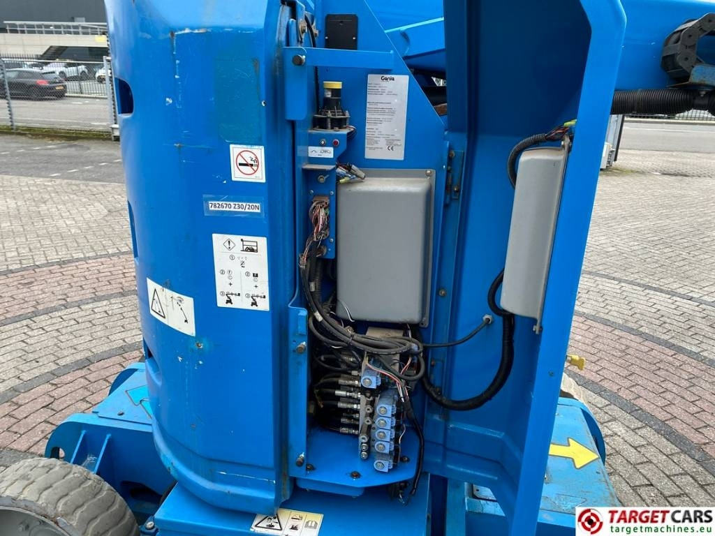 Plataforma articulada Genie Z-30/20N RJ Articulated Electric Boom Lift 1110cm: foto 12