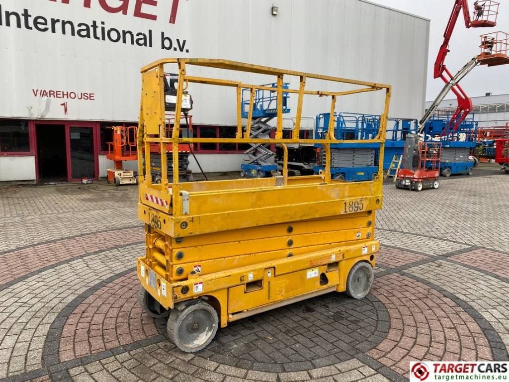 Haulotte Compact 10N Electric Scissor Work Lift 1000cm - Plataforma de tijeras: foto 1 Haulotte Compact 10N Electric Scissor Work Lift 1000cm - Plataforma de tijeras: foto 1