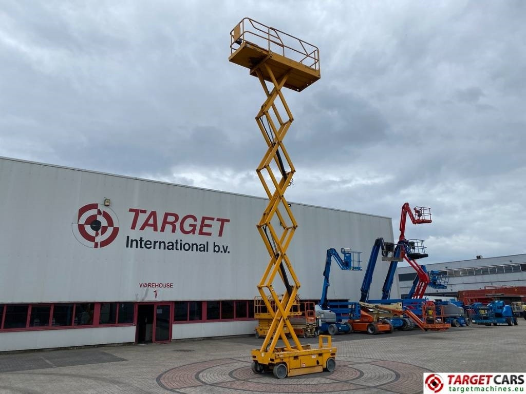 Plataforma de tijeras Haulotte Compact 12 Electric Scissor Work Lift 1200cm: foto 6