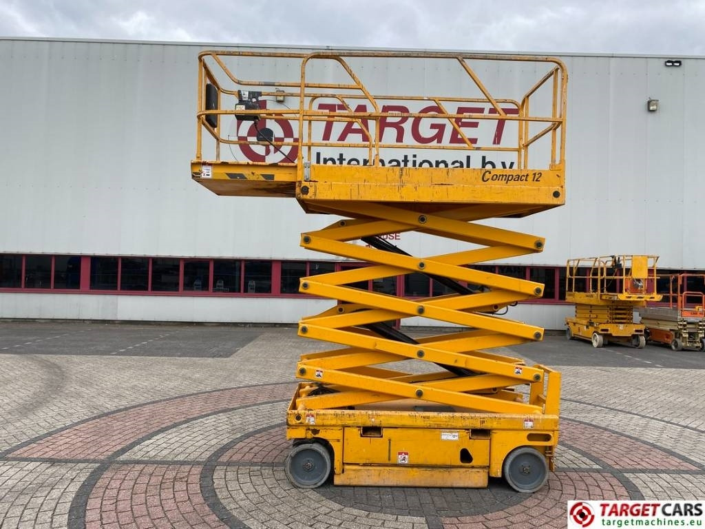 Plataforma de tijeras Haulotte Compact 12 Electric Scissor Work Lift 1200cm: foto 5