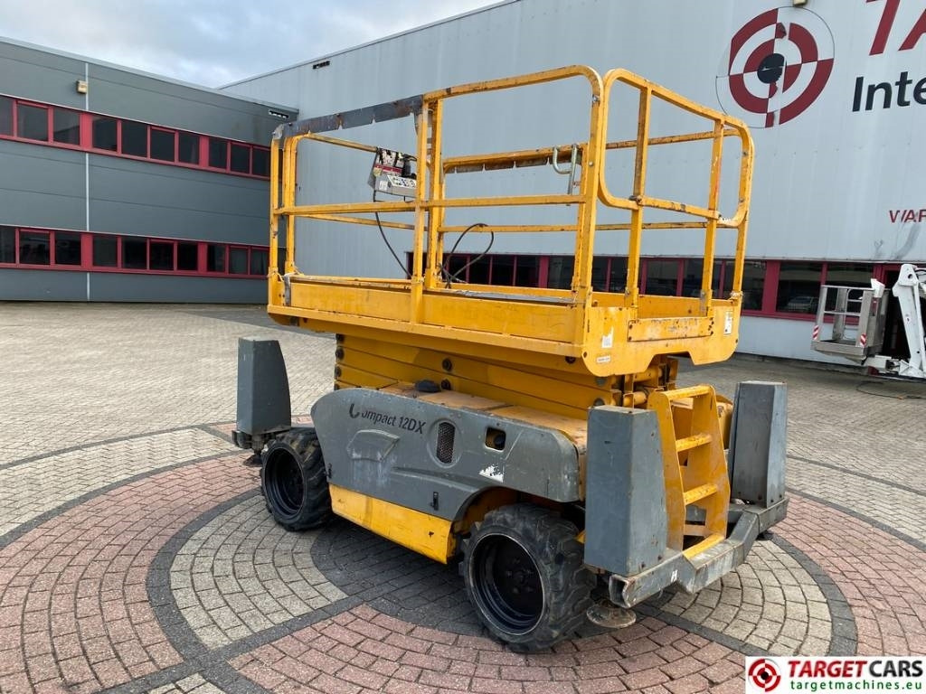 Haulotte Compact 12DX Diesel 4x4 Scissor Work Lift 1206cm - Plataforma de tijeras: foto 4 Haulotte Compact 12DX Diesel 4x4 Scissor Work Lift 1206cm - Plataforma de tijeras: foto 4