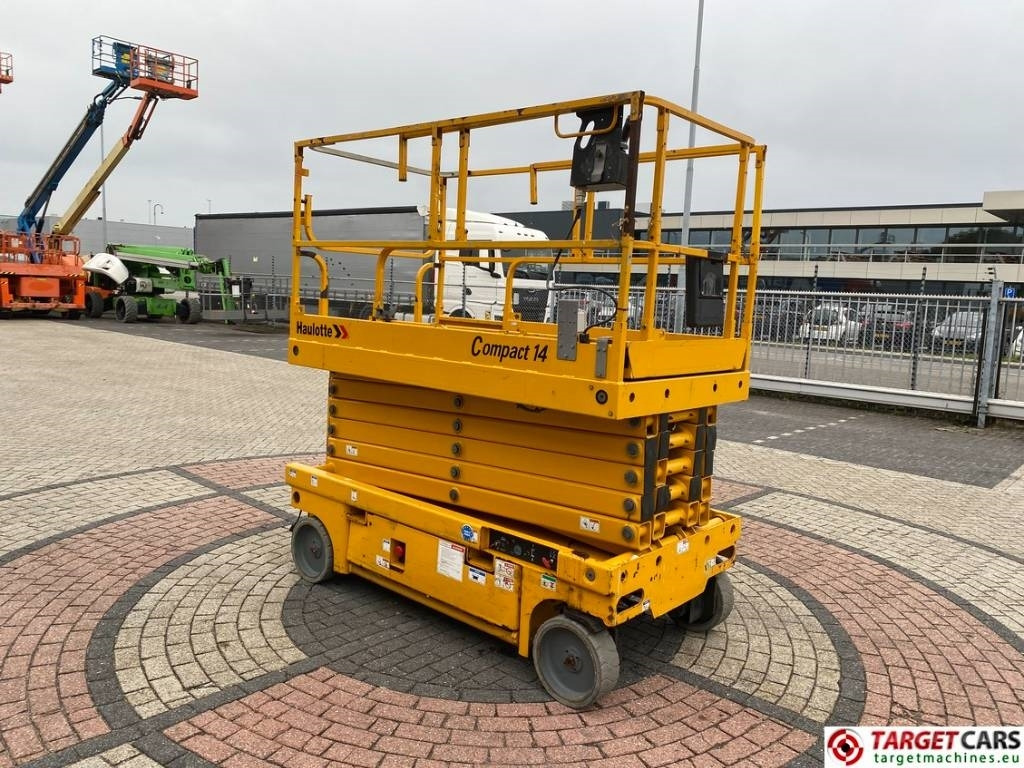 Haulotte Compact 14 Electric Scissor Work Lift 1385cm - Plataforma de tijeras: foto 2 Haulotte Compact 14 Electric Scissor Work Lift 1385cm - Plataforma de tijeras: foto 2