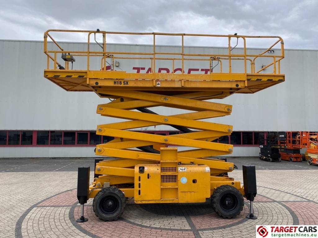 Haulotte H18SDX Diesel H18SX Scissor 4x4 Work Lift 1800cm - Plataforma de tijeras: foto 5 Haulotte H18SDX Diesel H18SX Scissor 4x4 Work Lift 1800cm - Plataforma de tijeras: foto 5