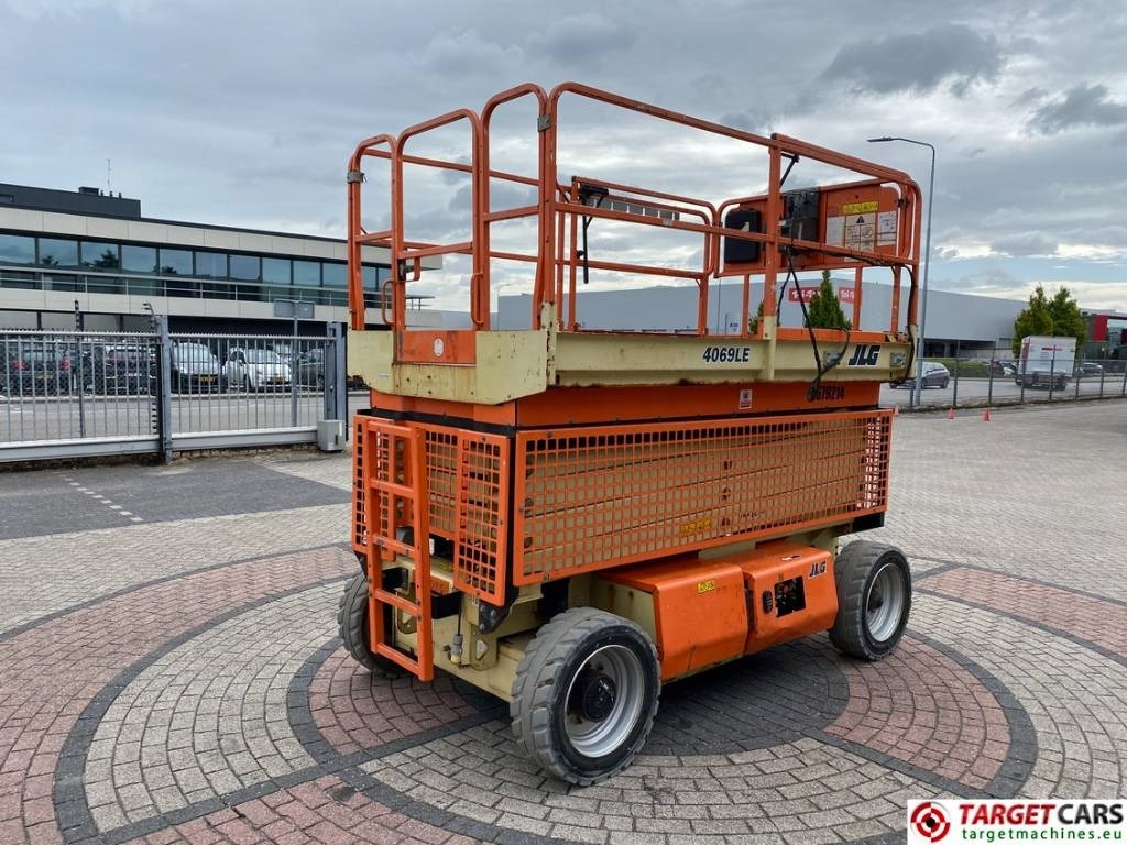 JLG 4069LE Electric Scissor Work Lift 1419cm - Plataforma de tijeras: foto 3 JLG 4069LE Electric Scissor Work Lift 1419cm - Plataforma de tijeras: foto 3